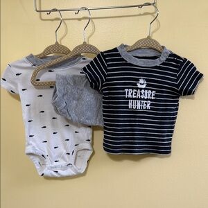 Treasure Hunter and Whales short set